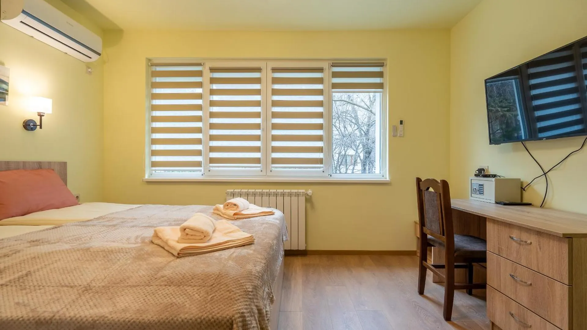 Apartament Top Location Central New & Spacious 3 Bdr Apt Medical Academy Sofia Bułgaria
