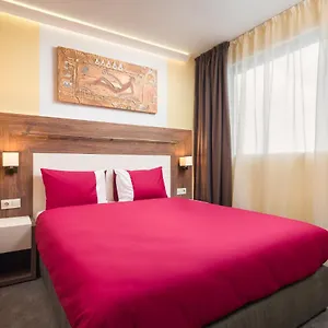  Apartment арт студио