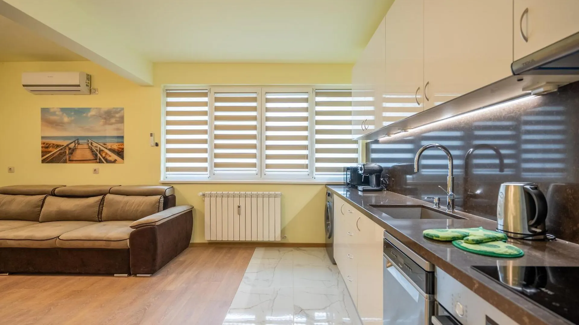 Top Location Central New & Spacious 3 Bdr Apt Medical Academy Σόφια Βουλγαρία