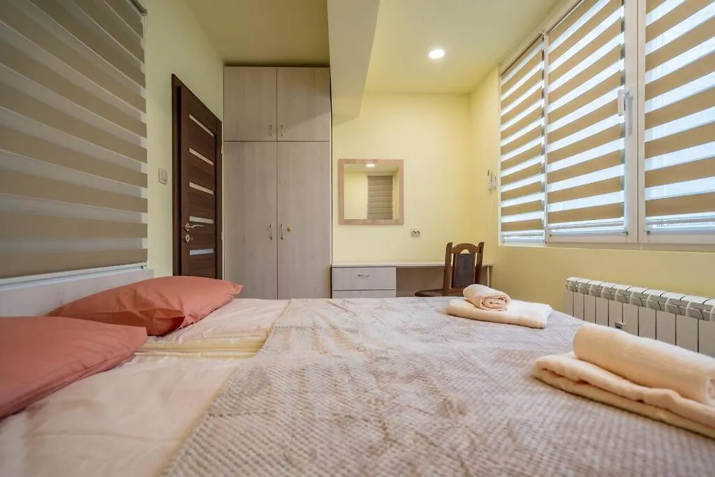 Διαμέρισμα Top Location Central New & Spacious 3 Bdr Apt Medical Academy Σόφια
