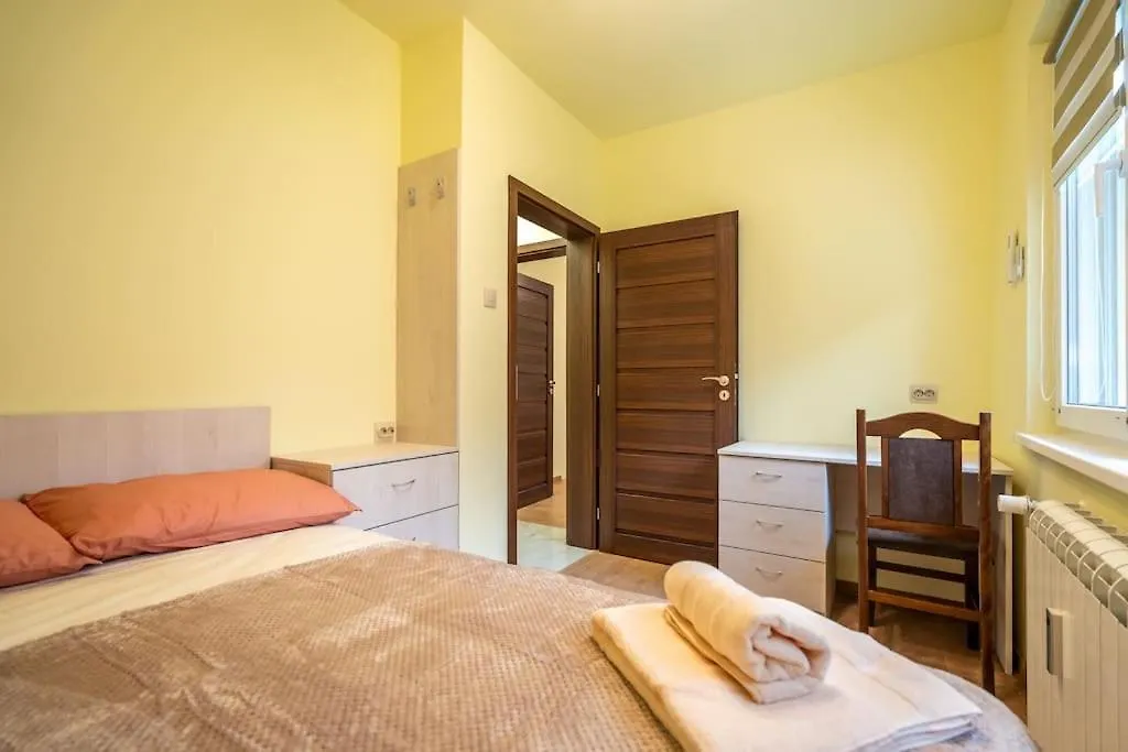 Top Location Central New & Spacious 3 Bdr Apt Medical Academy Σόφια 0*,