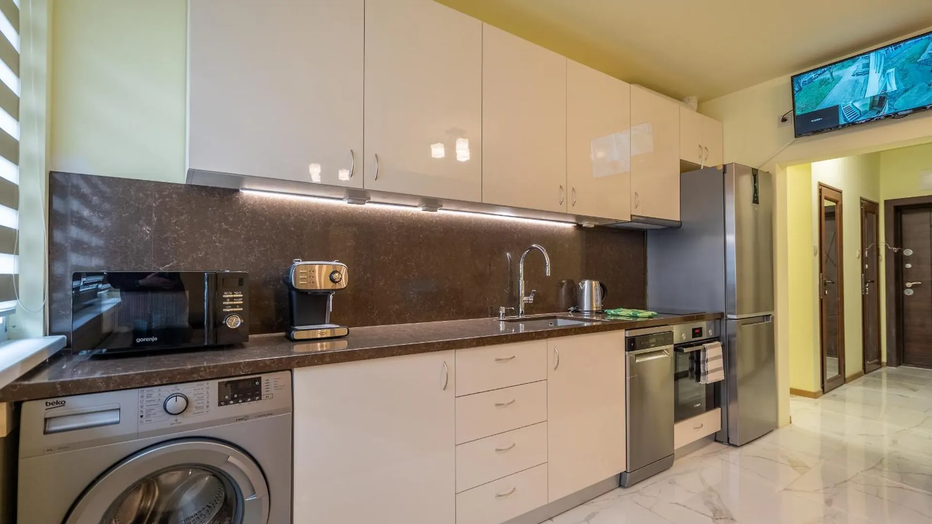 Top Location Central New & Spacious 3 Bdr Apt Medical Academy Sofya Daire