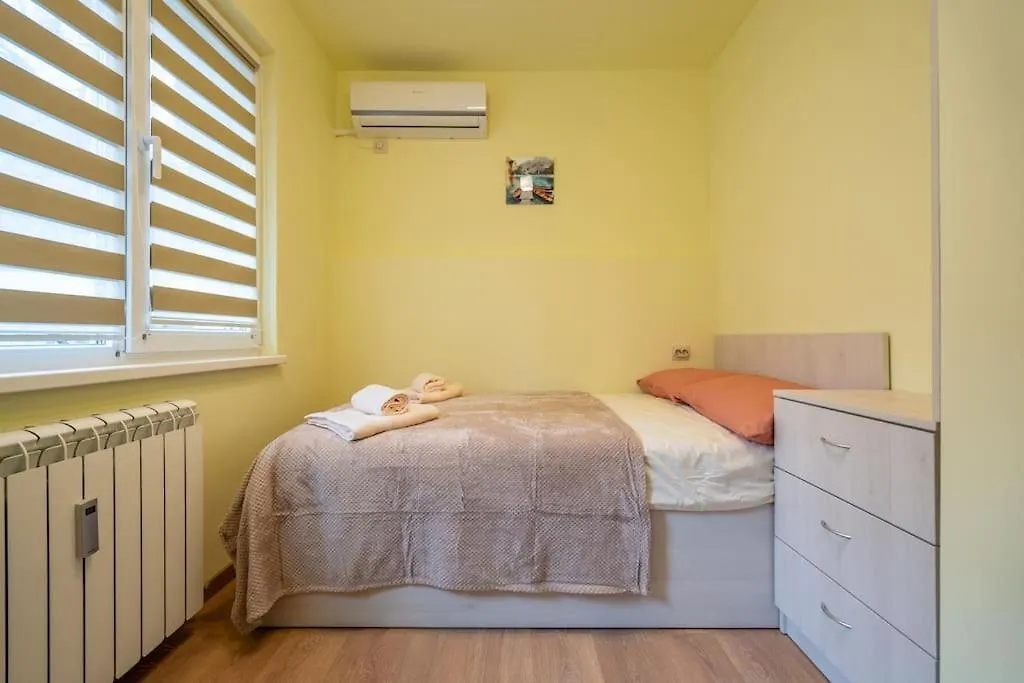 Top Location Central New & Spacious 3 Bdr Apt Medical Academy Sofya